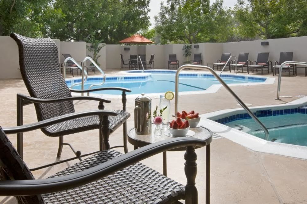 Courtyard By Marriott Los Angeles Pasadena/Monrovia Dış mekan fotoğraf