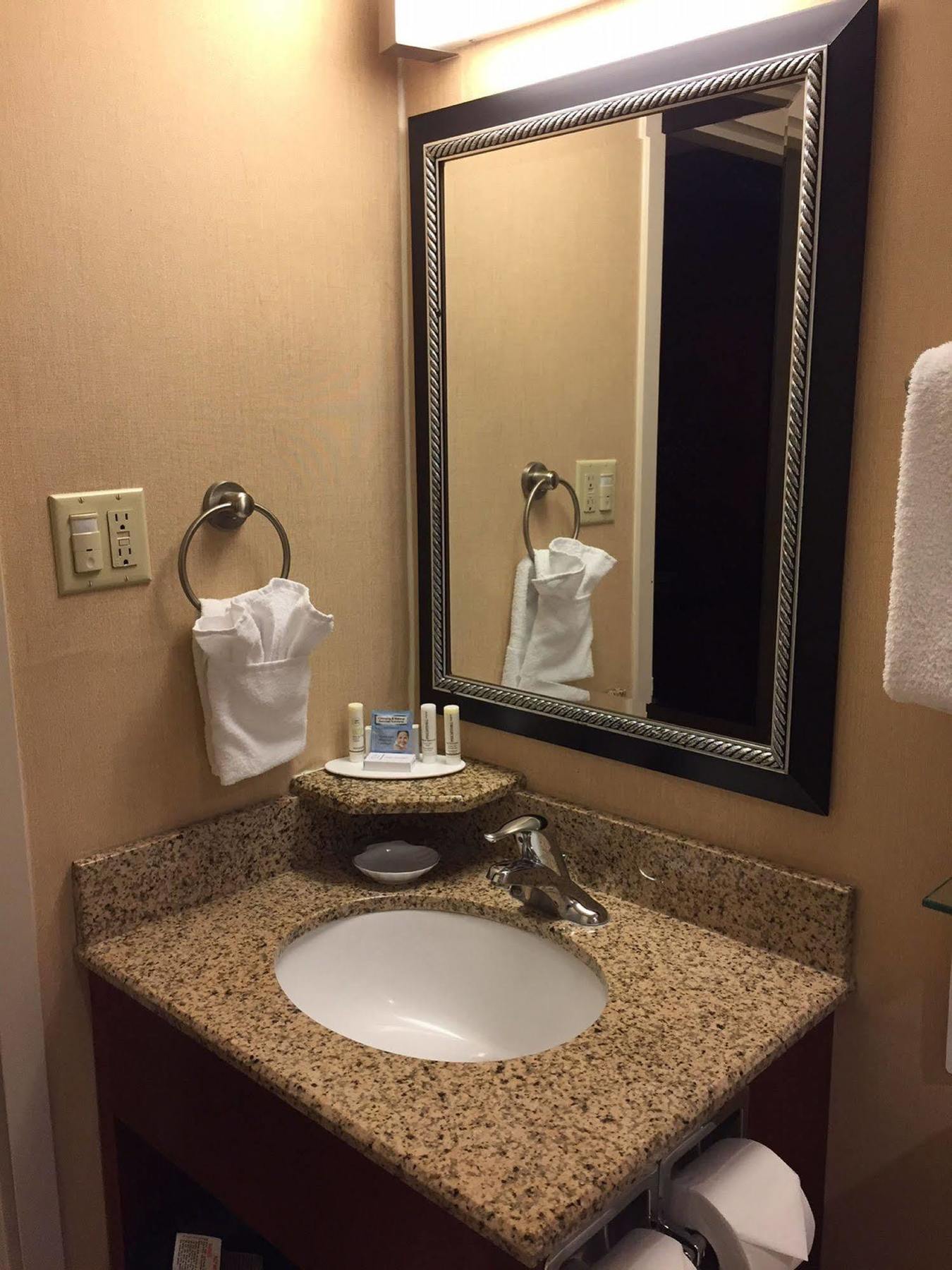 Courtyard By Marriott Los Angeles Pasadena/Monrovia Dış mekan fotoğraf